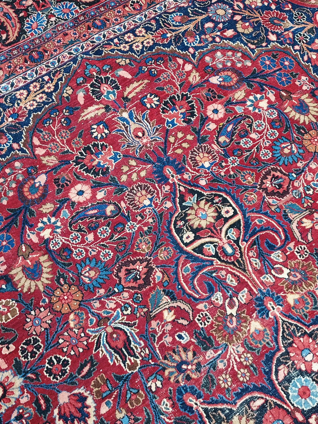 Antique Persian Amoghli Mashad