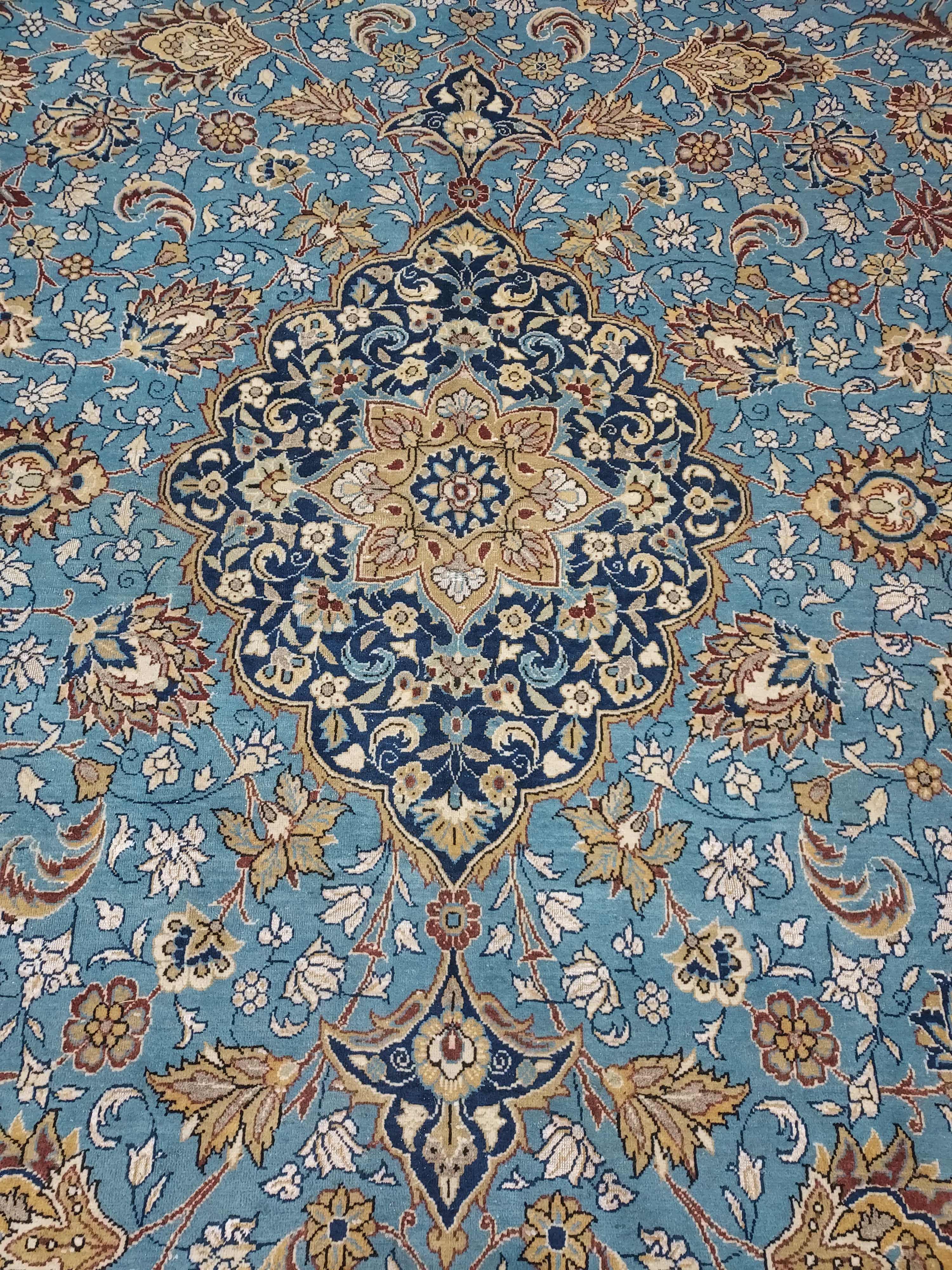 Light Blue Persian Style Floral Medallion Rug