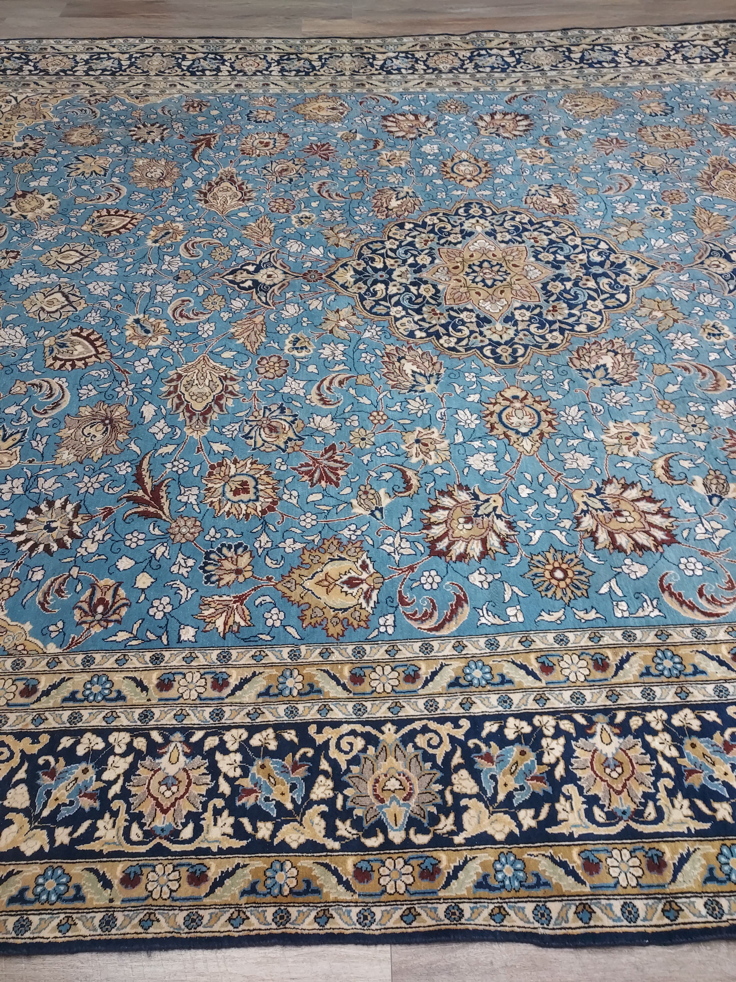 Light Blue Persian Style Floral Medallion Rug