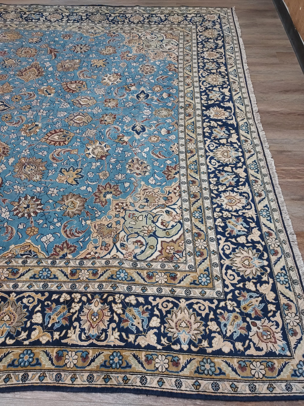 Light Blue Persian Style Floral Medallion Rug