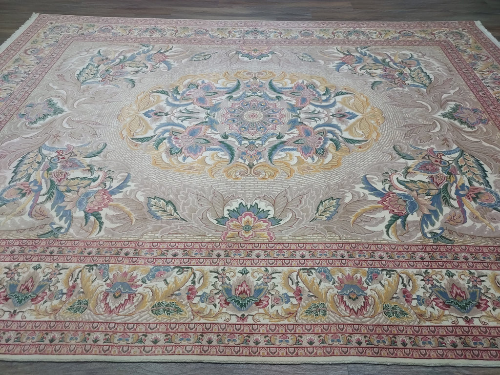 Elegant Beige Floral Medallion Rug
